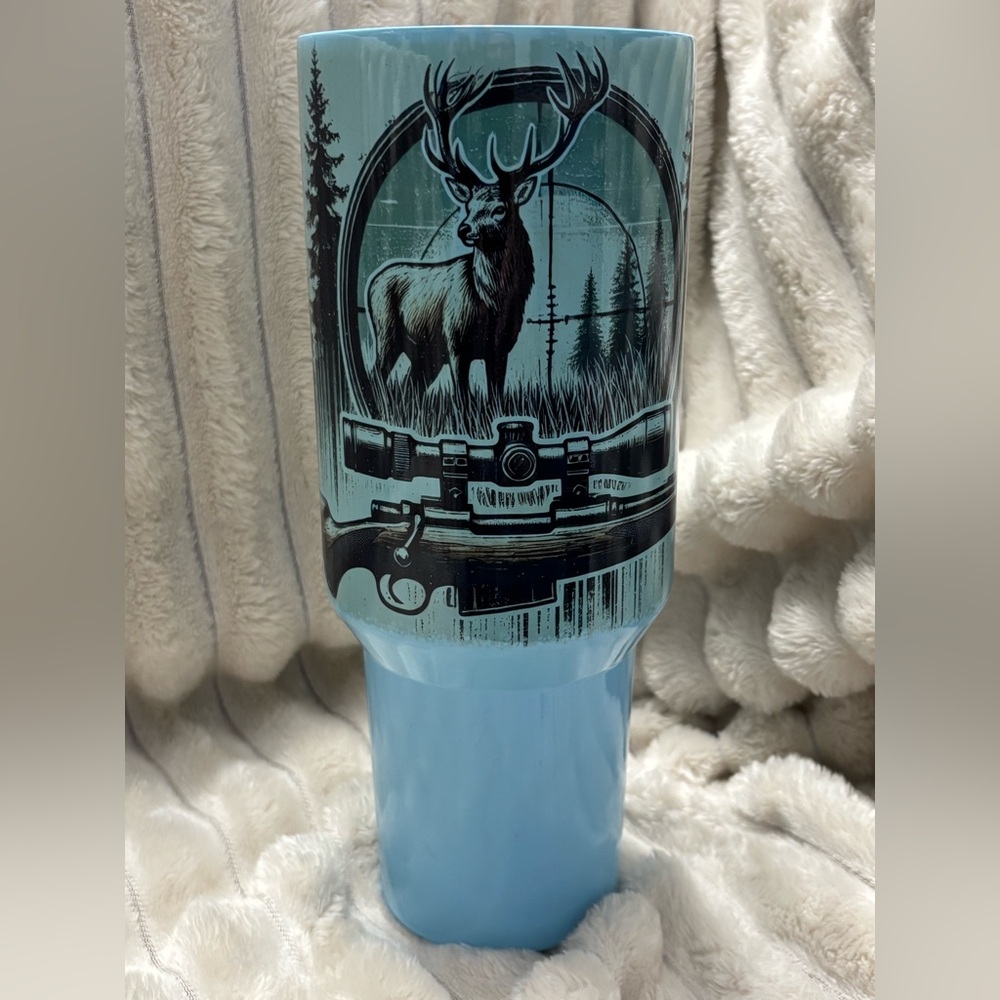 SPECIAL NEW 40 oz Blue Tumbler with Deer and Rifle Design